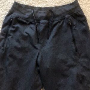 Men’s Lululemon ABC Pull on Pants in heather gray, size small.